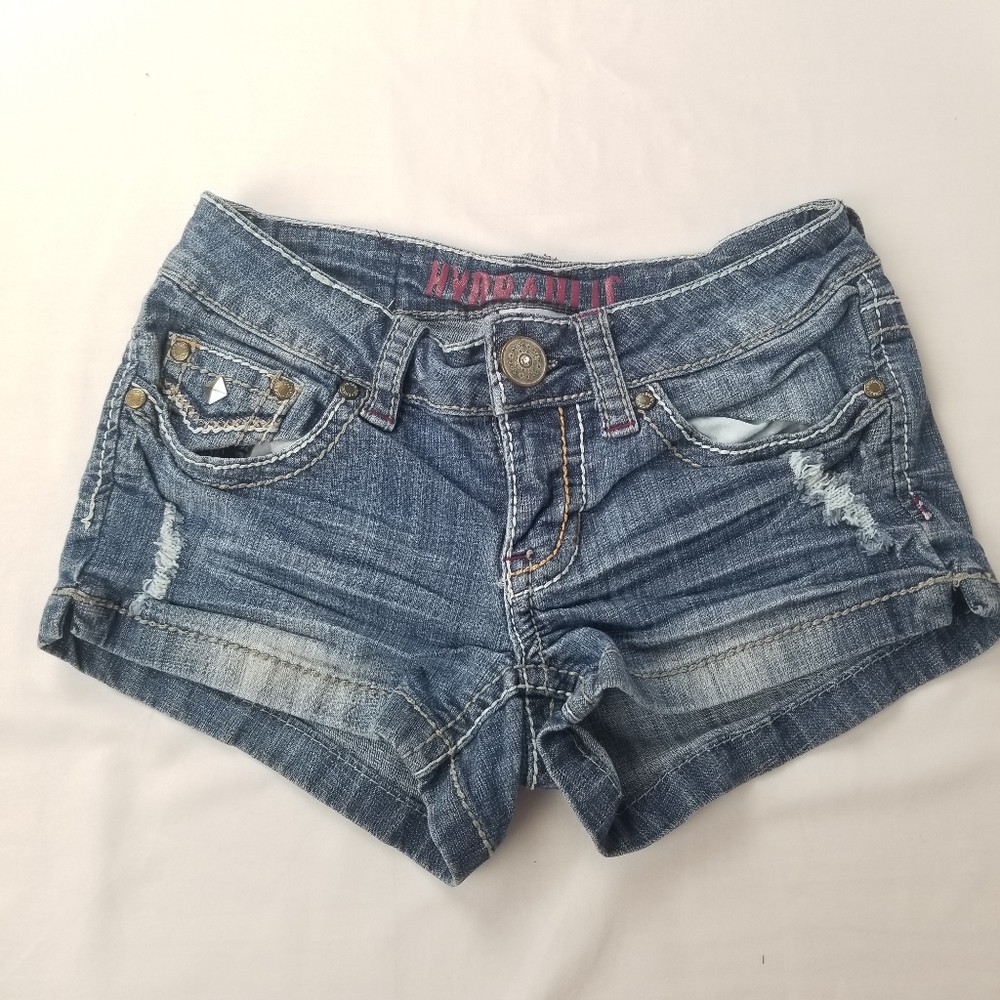 🍓Hydraulic Daisy Duke Shorts